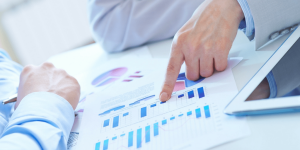 sample financial plan - pointing at graph